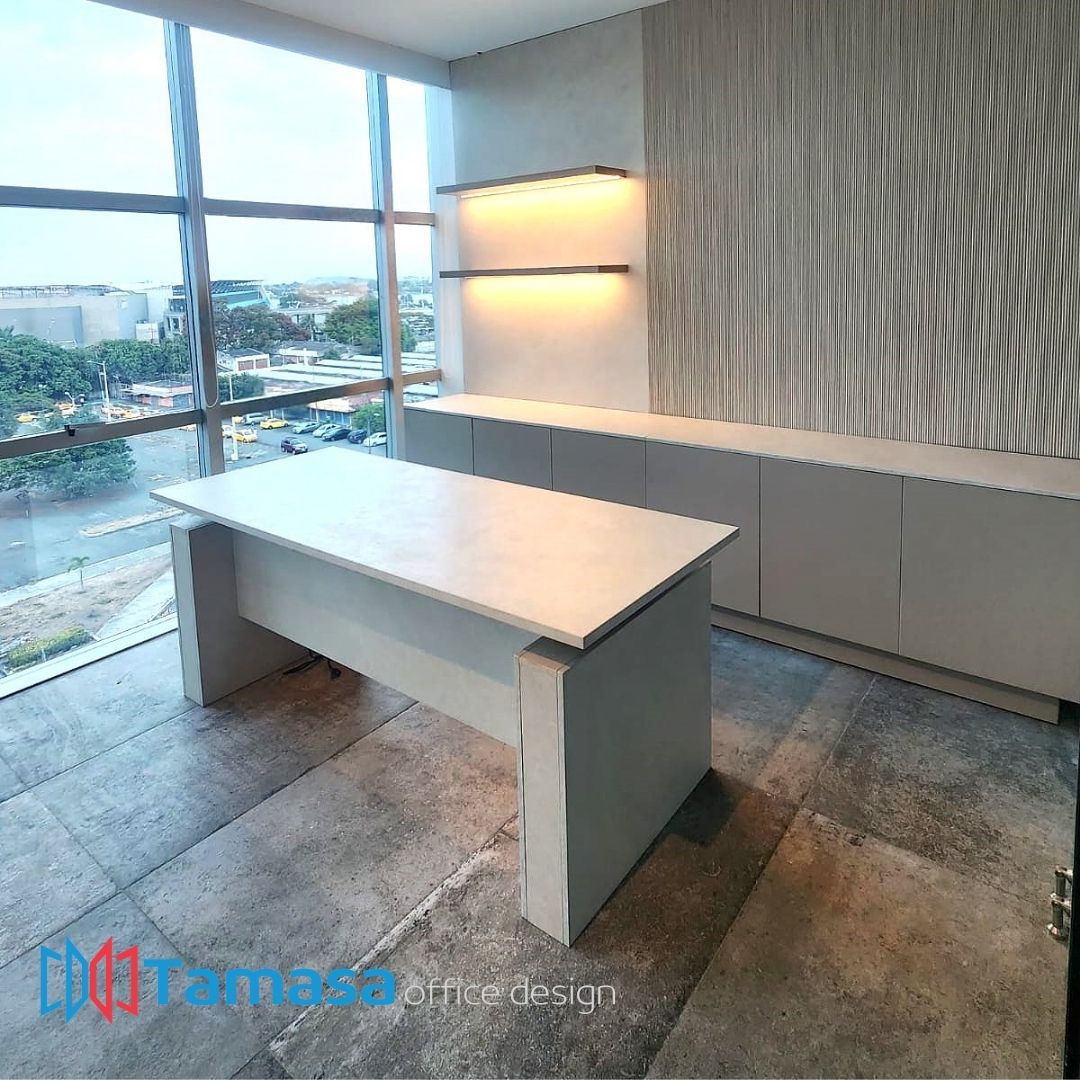 Estación de trabajo ejecutiva Permonsa Escritorio corporativo moderno fabricado a medida para oficinas empresariales Permonsa