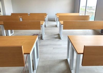 Mobiliario educativo modular diseñado para aulas del Colegio Alemán Humboldt en Samborondón