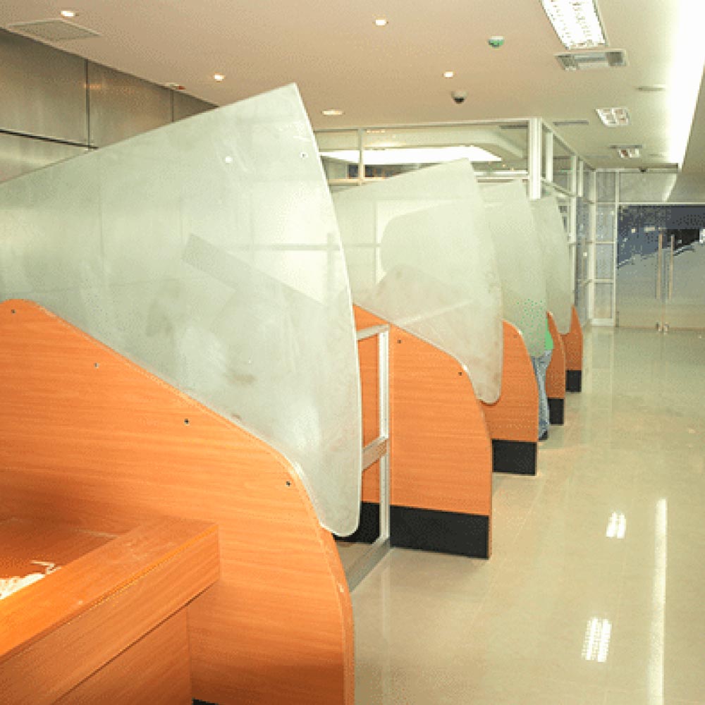 mamparas-curvas-oficina-interagua-guayaquil1 LIBRERO BIBLIOTECA CHILDREN INTERNACIONAL