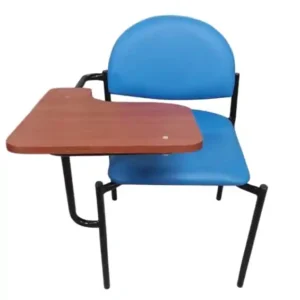 Silla de conferencia fija tapizada en negro con brazos integrados y estructura tubular cromada en arco.